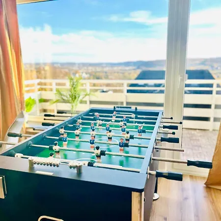 Mola - Panoramablick, Balkon, 5 Pers, Bahnhofsnaehe, Parkplatz