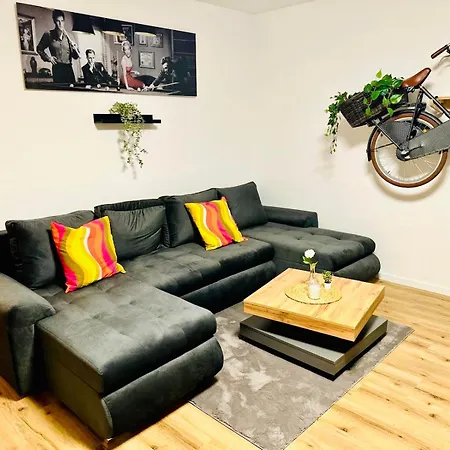 شقة Mola - Panoramablick, Balkon, 5 Pers, Bahnhofsnaehe, Parkplatz هيردكه