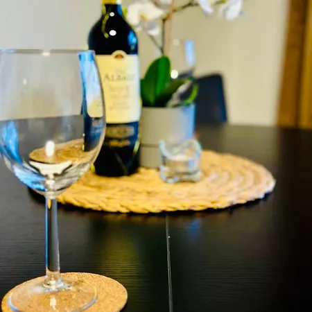 شقة Mola - Panoramablick, Balkon, 5 Pers, Bahnhofsnaehe, Parkplatz *