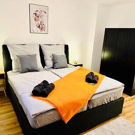 Mola - Panoramablick, Balkon, 5 Pers, Bahnhofsnaehe, Parkplatz * هيردكه