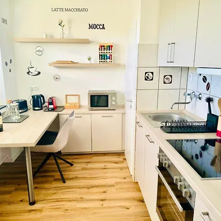 شقة Mola - Panoramablick, Balkon, 5 Pers, Bahnhofsnaehe, Parkplatz