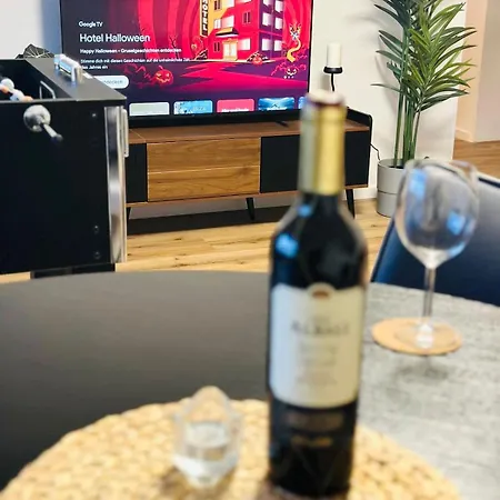 Mola - Panoramablick, Balkon, 5 Pers, Bahnhofsnaehe, Parkplatz *