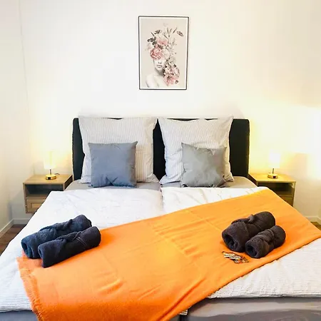 Mola - Panoramablick, Balkon, 5 Pers, Bahnhofsnaehe, Parkplatz * Herdecke