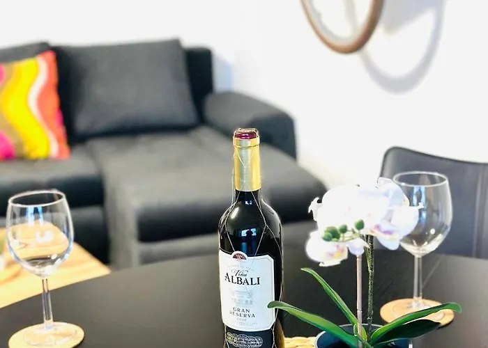 Mola - Panoramablick, Balkon, 5 Pers, Bahnhofsnaehe, Parkplatz Apartamento