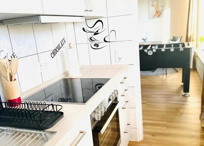 Mola - Panoramablick, Balkon, 5 Pers, Bahnhofsnaehe, Parkplatz Apartamento *