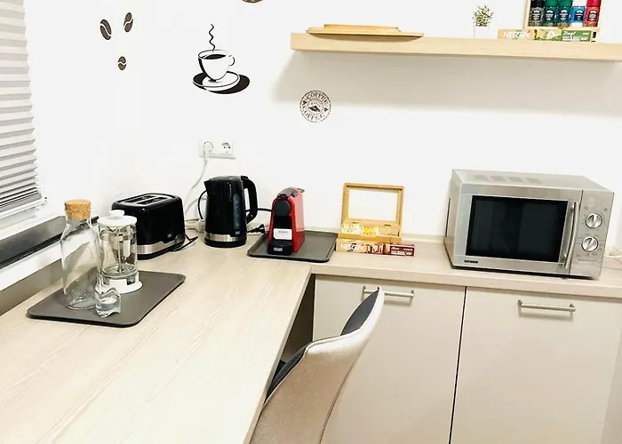 Apartamento Mola - Panoramablick, Balkon, 5 Pers, Bahnhofsnaehe, Parkplatz