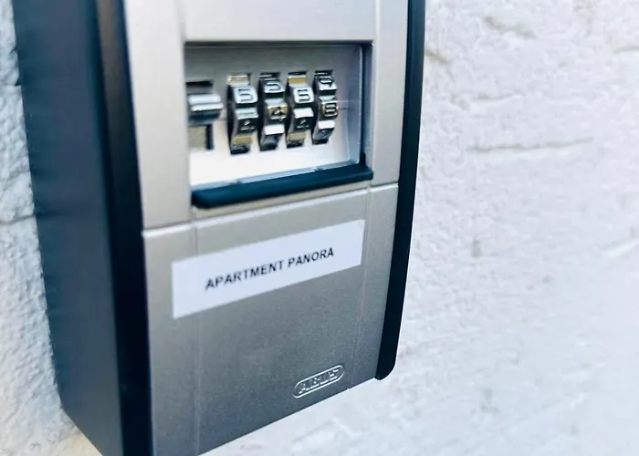 Apartamento Mola - Panoramablick, Balkon, 5 Pers, Bahnhofsnaehe, Parkplatz